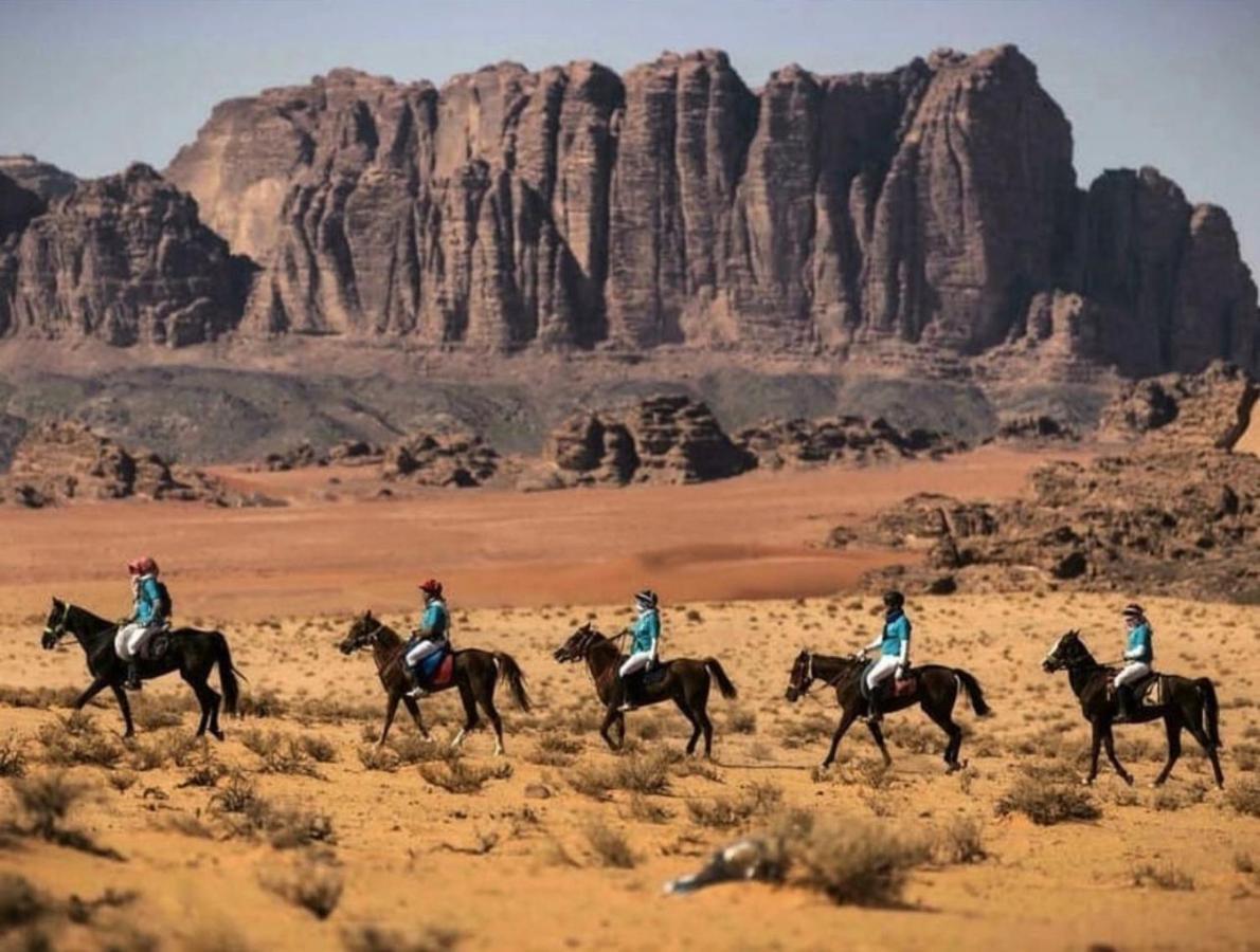 غرووب وادي رم Wadi Rum Exterior foto