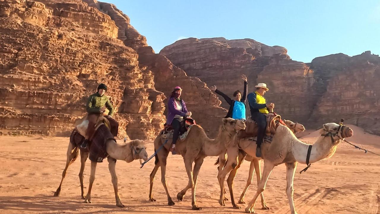 غرووب وادي رم Wadi Rum Exterior foto