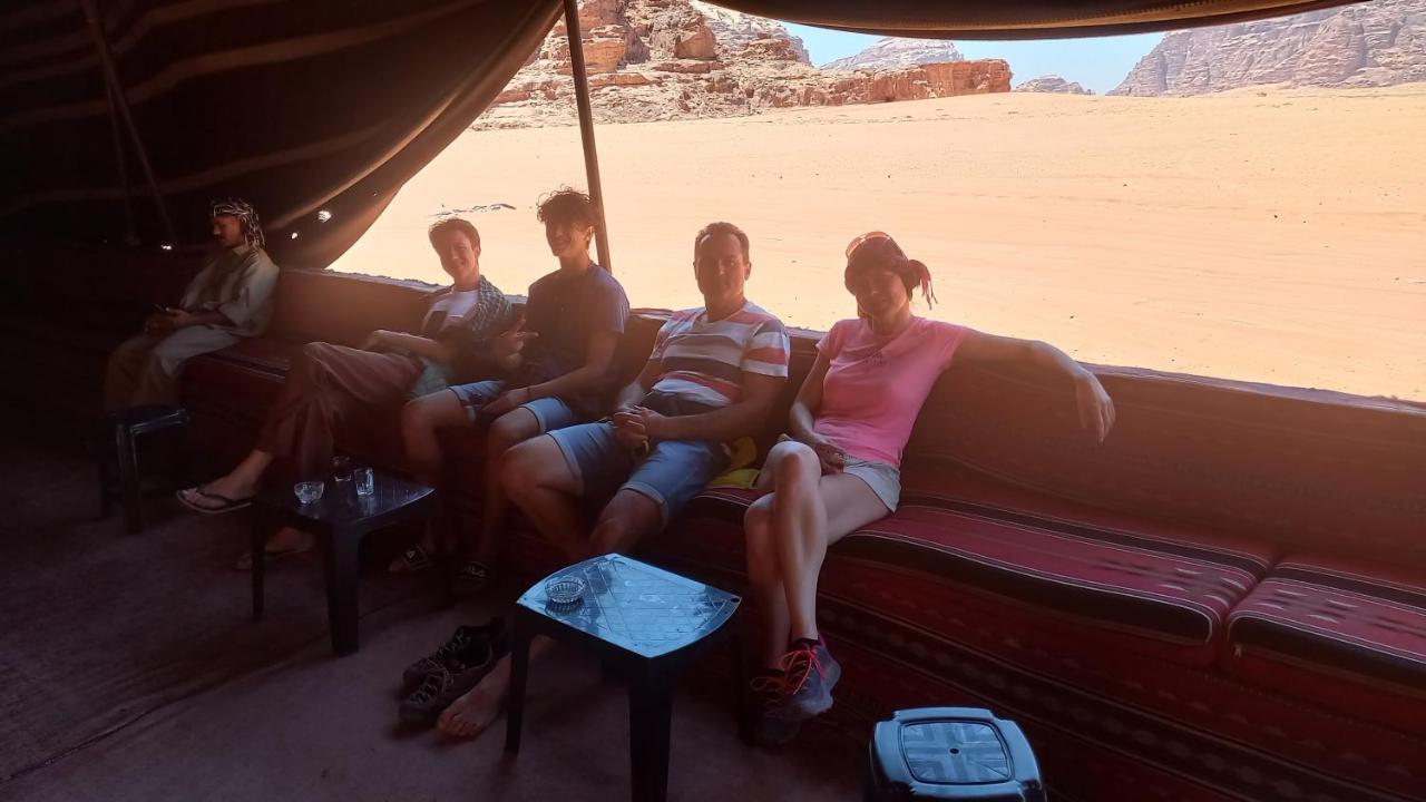 غرووب وادي رم Wadi Rum Exterior foto