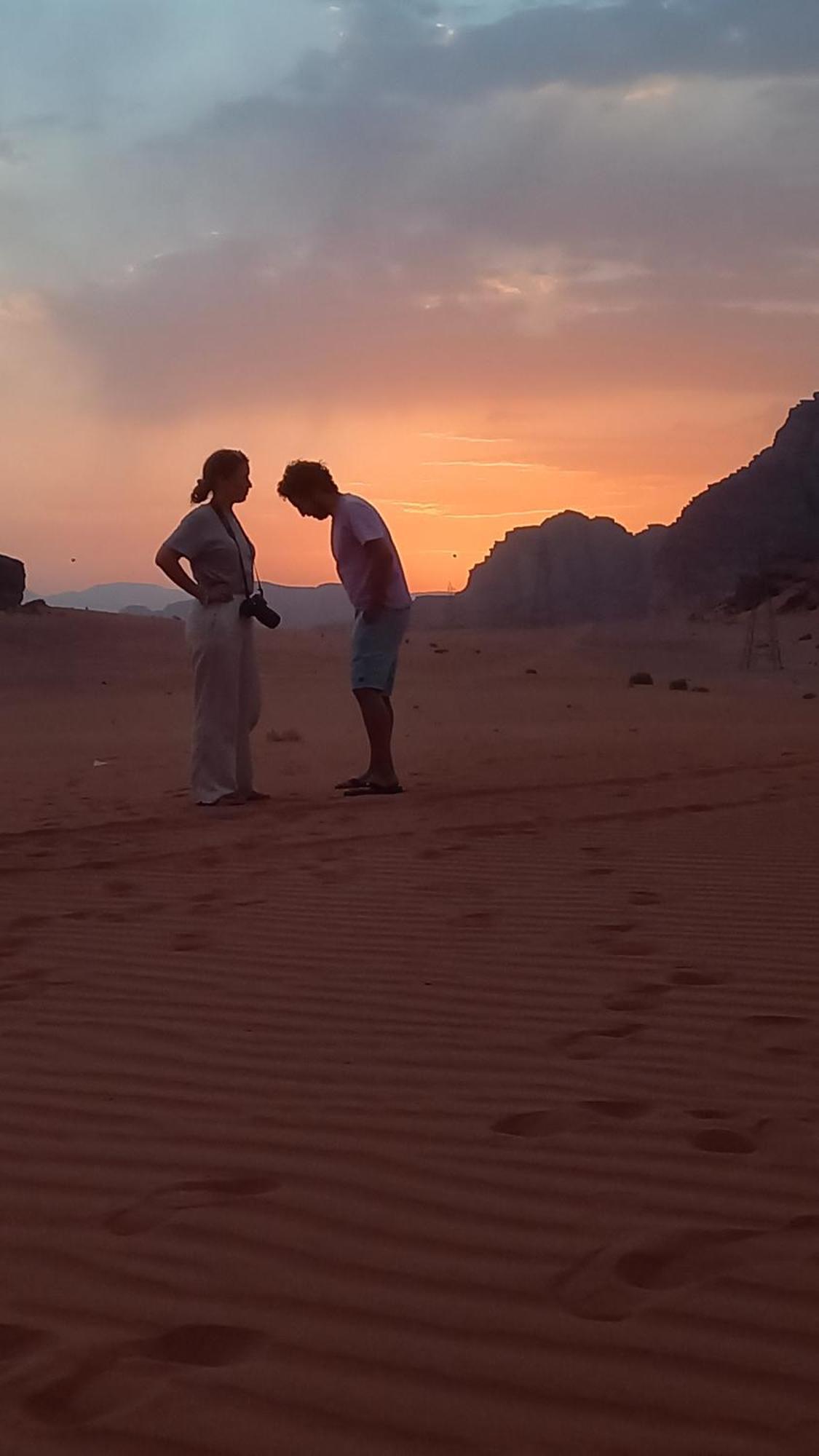 غرووب وادي رم Wadi Rum Exterior foto